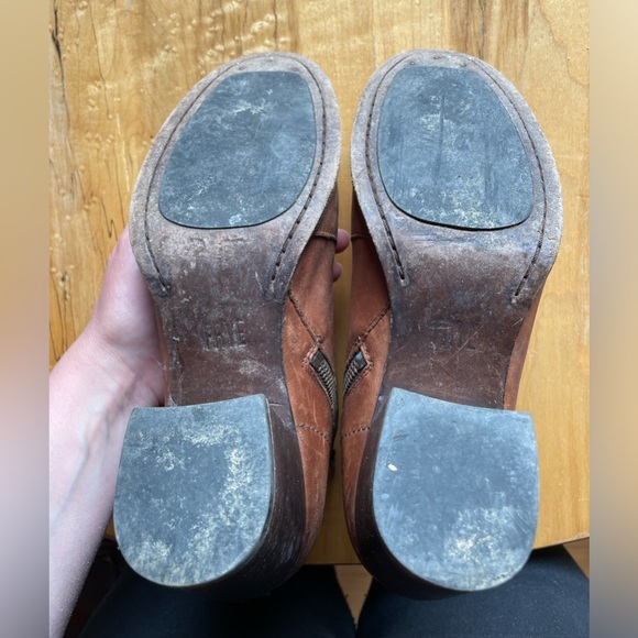 Pre loved half zip Frye leather booties cognac - Picture 8 of 11